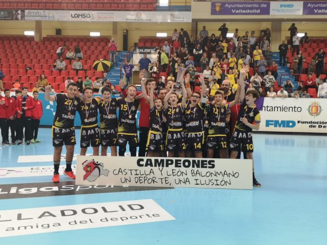 Las Delicias Play 360, campeón infantil masculino 2019